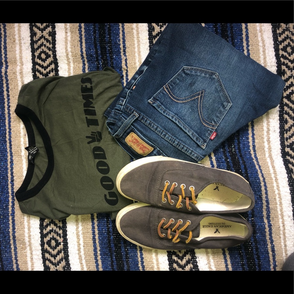 Levi’s 524 straight jeans